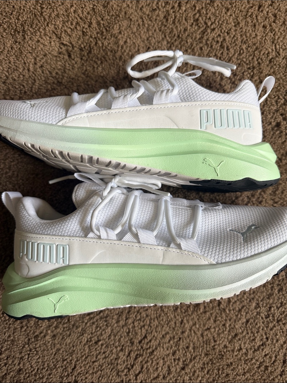Puma White Mesh Athletic Sneakers with Mint Accent size 8.5 women’s.Worn once - Picture 5 of 7
